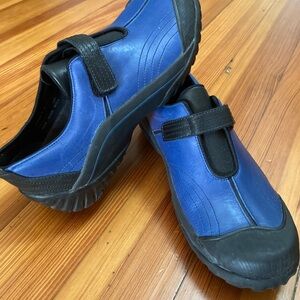 Clarks Blue and Black Athletic Shoes